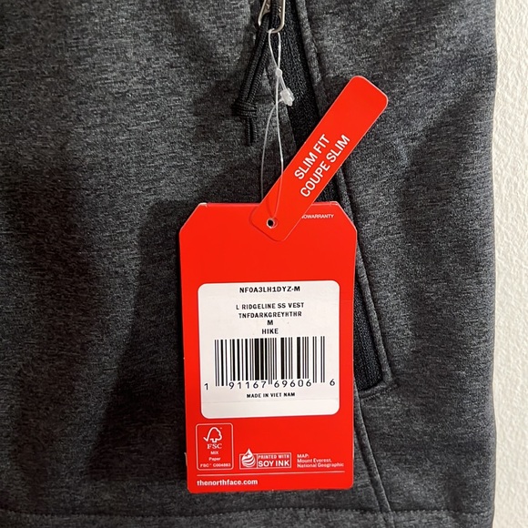 The North Face ON24 ridgeline ss vest NWT - Picture 8 of 8